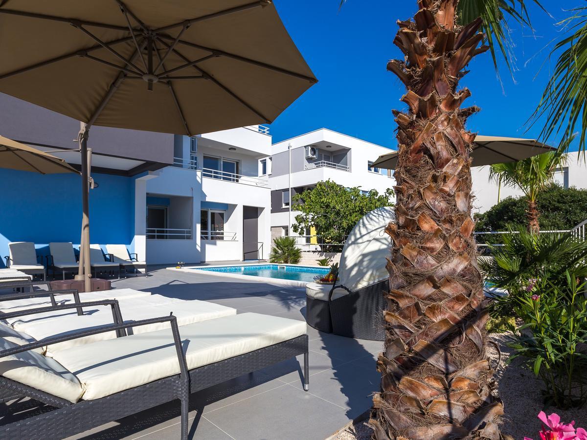 Apartment Residences Bellavista 1 *